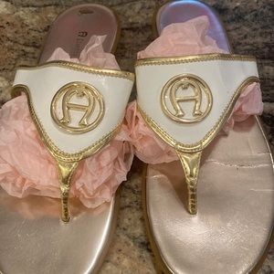 Etienne Aigner White Patent Leather Sandals. Barely Worn 8 1/2